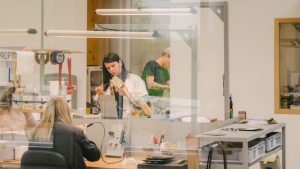 Vue intérieure de l'atelier de Giberville - EHSF de la Vallée de l'Orne